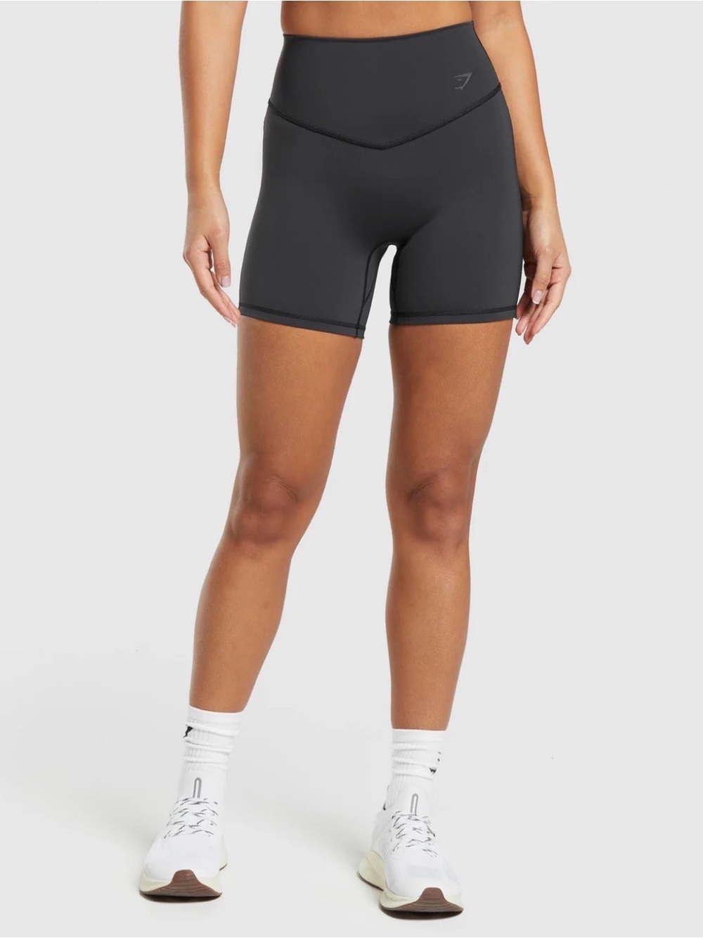 Gymshark Elevate Shorts - Size L - Picture 6 of 6